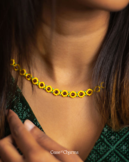 CLASSIC SUNFLOWER NECKLACE