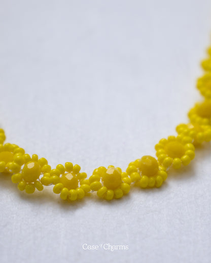 MELLOW YELLOW NECKLACE