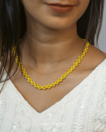 MELLOW SHINE NECKLACE