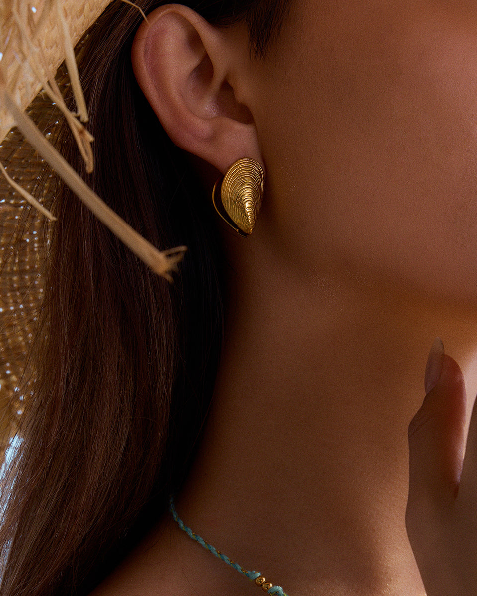Tidal Bloom Stud Earring