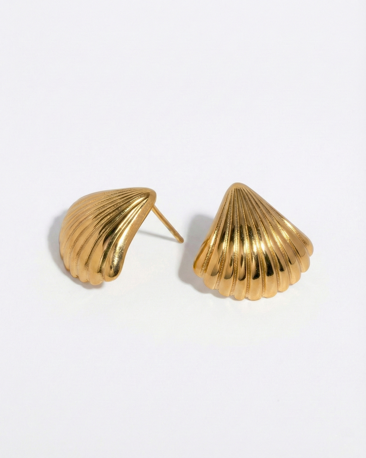 Shell Stud
