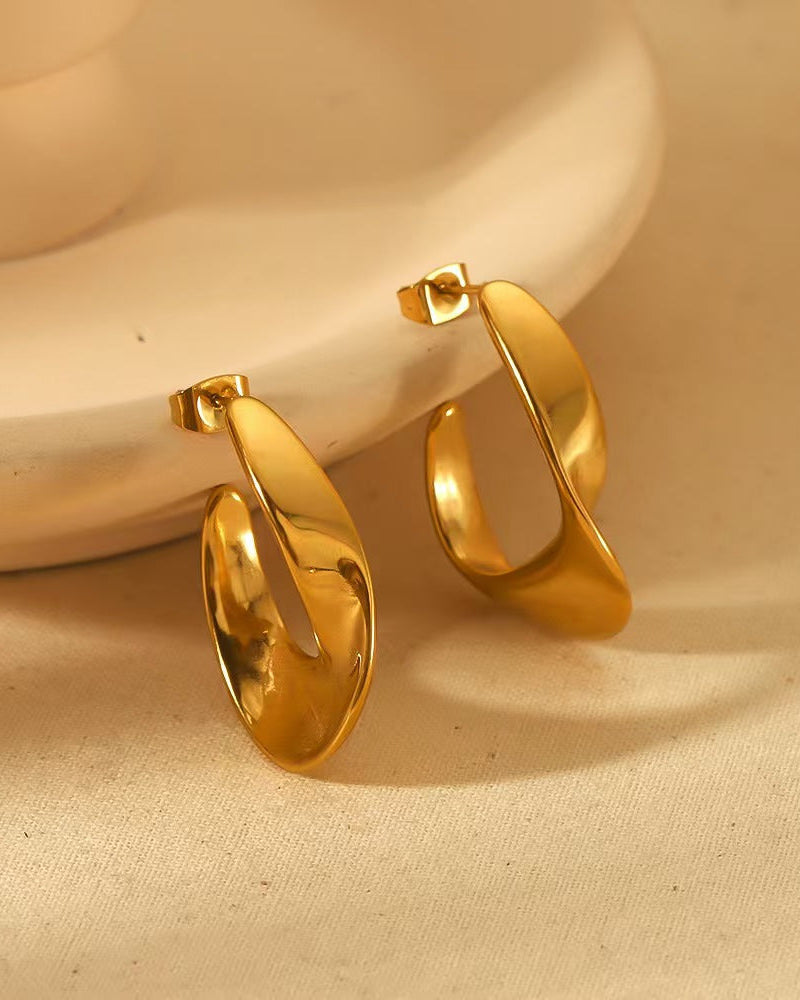 Wobbly Circle Hoop Earrings