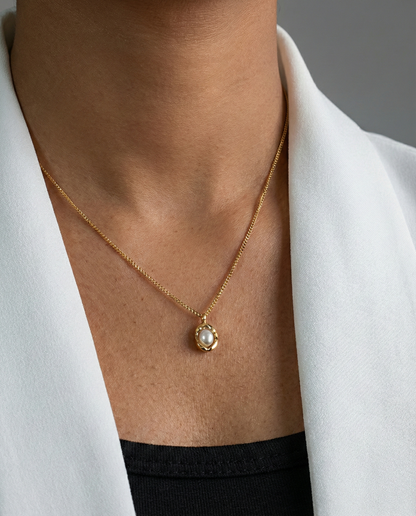 Pearl Crest Pendant Necklace