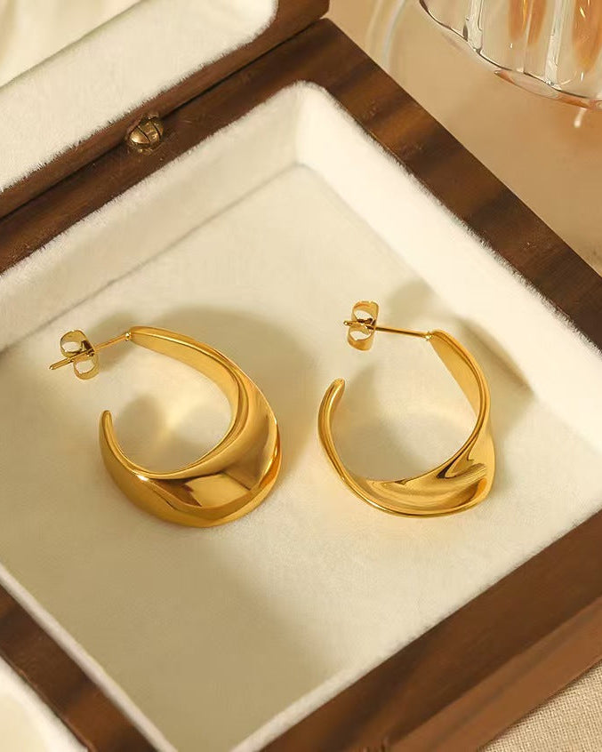 Wobbly Circle Hoop Earrings