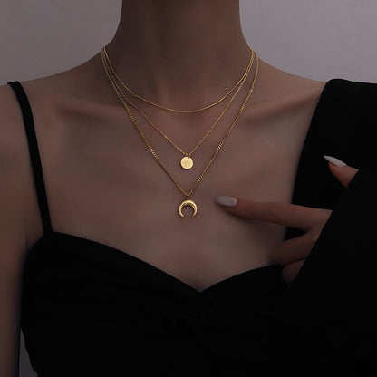 MOON STAR NECKLACE
