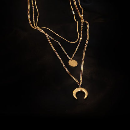 MOON STAR NECKLACE