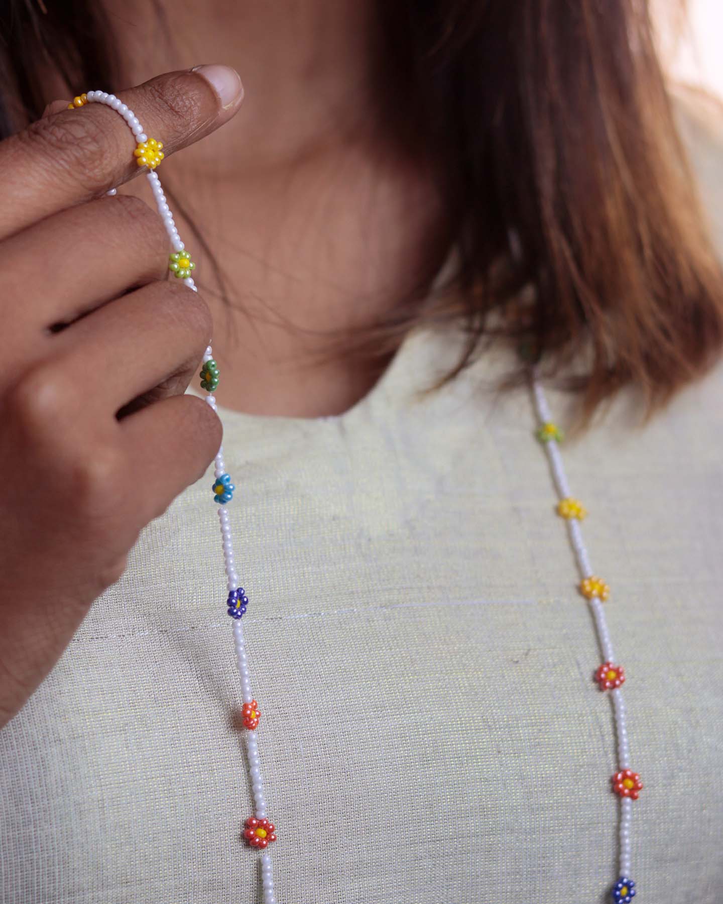 COLOR WAVE LONG CHAIN